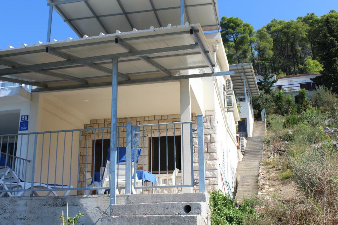 Apartments Andrea Vela Luka Extérieur photo